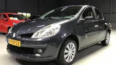 Grijs Gebruikt 2006 Renault Clio R.S. Hatchback | € 3.799 (Eerlijke prijs)