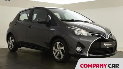 Grijs Occasion 2016 Toyota Yaris Hybrid Hatchback | € 13.699 (Eerlijke prijs)