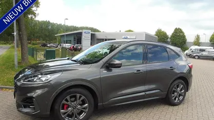 Gebruikt 2024 Ford Kuga ST-Line X SUV | € 34.994 (Eerlijke prijs)