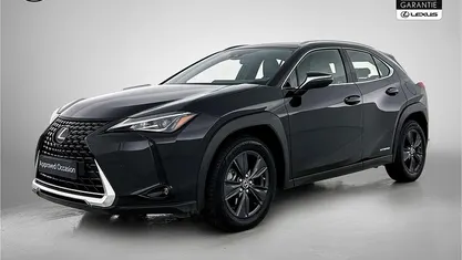 Zwart Occasion 2021 Lexus UX 250h Business Edition SUV | € 28.950 (Eerlijke prijs)