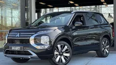 Zwart Nieuw 2025 Mitsubishi Outlander Edition SUV | € 54.890 (Eerlijke prijs)