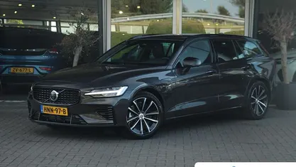 Occasion Volvo V60 Plus 2025 Grijs Stationwagen