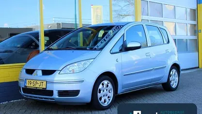 Occasion Mitsubishi Colt 95 PK (69 kW) 2006 Blauw Hatchback