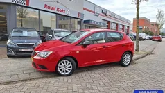 Rood Gebruikt 2016 Seat Ibiza Reference Hatchback | € 7.950 (Eerlijke prijs)