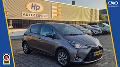 Gebruikt 2020 Toyota Yaris Hybrid Hatchback | € 17.000 (Goede deal)
