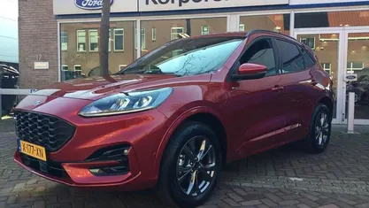 Occasion Ford Kuga ST-Line 225 PK (165 kW) 2024 Rood SUV