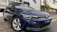 Blauw Gebruikt 2022 VW Golf VIII Style Hatchback | € 28.950 (Eerlijke prijs)