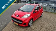 Rood Gebruikt 2011 Peugeot 107 Hatchback | € 2.450 (Eerlijke prijs)