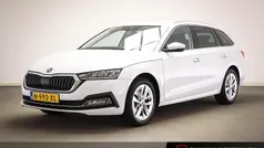 Wit Gebruikt 2022 Skoda Octavia Business Line Stationwagen | € 22.545 (Eerlijke prijs)