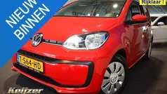 Rood Gebruikt 2017 VW up! take up! Hatchback | € 7.950 (Eerlijke prijs)