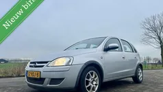 Grijs Gebruikt 2004 Opel Corsa Enjoy Hatchback | € 1.750 (Eerlijke prijs)