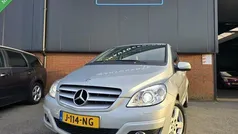 Grijs Gebruikt 2009 Mercedes B200 MPV | € 4.250 (Super prijs)
