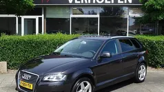 Zwart, metallic lak Gebruikt 2010 Audi A3 Sportback S-Line Hatchback | € 7.450 (Eerlijke prijs)