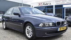 Blauw, metallic lak Gebruikt 2002 BMW 525 Exclusive Sedan | € 5.500 (Eerlijke prijs)