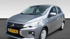 Grijs metallic Gebruikt 2020 Mitsubishi Space Star Hatchback | € 9.730 (Eerlijke prijs)