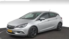 Grijs Gebruikt 2019 Opel Astra Edition Hatchback | € 13.450 (Eerlijke prijs)