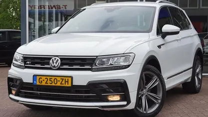 Wit Occasion 2020 VW Tiguan Highline SUV | € 27.950 (Eerlijke prijs)