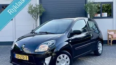 Zwart Gebruikt 2010 Renault Twingo Hatchback | € 4.690 (Eerlijke prijs)