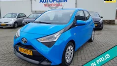 Gebruikt 2019 Toyota Aygo X-play Hatchback | € 10.950 (Eerlijke prijs)