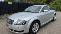 Grijs, metallic lak Gebruikt 2002 Audi TT Coupé | € 2.950 (Eerlijke prijs)