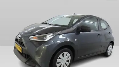Occasion Toyota Aygo 72 PK (52 kW) 2020 Grijs Hatchback
