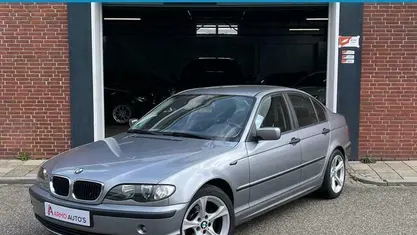 Grijs Gebruikt 2004 BMW 316 Sedan | € 3.950 (Eerlijke prijs)