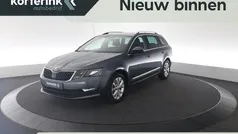 Grijs Gebruikt 2020 Skoda Octavia Business Line Stationwagen | € 21.950 (Eerlijke prijs)