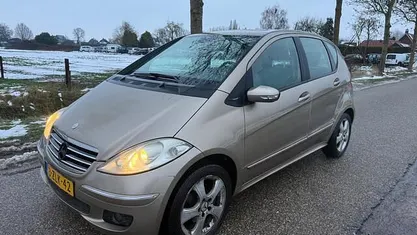 Grijs Gebruikt 2006 Mercedes A180 Avantgarde MPV | € 1.650 (Eerlijke prijs)
