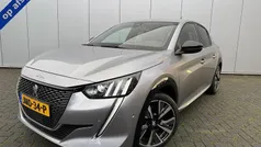 Gebruikt 2022 Peugeot 208 GT Hatchback | € 17.950 (Eerlijke prijs)