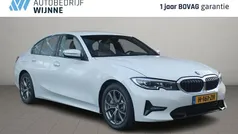Gebruikt 2020 BMW 330e Sport Line Sedan | € 25.930 (Super prijs)