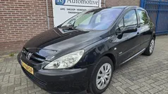 Zwart Gebruikt 2005 Peugeot 307 Hatchback | € 1.250 (Eerlijke prijs)