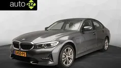 Gebruikt 2019 BMW 330 Sport Line Sedan | € 26.900 (Goede deal)
