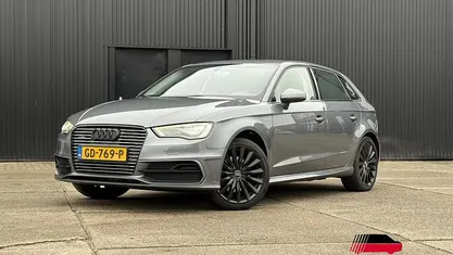Grijs Gebruikt 2015 Audi A3 Sportback e-tron Ambition Hatchback | € 9.855 (Goede deal)