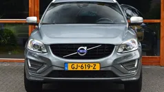 Grijs Gebruikt 2015 Volvo XC60 R-Design SUV | € 22.450 (Eerlijke prijs)