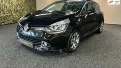 Zwart Gebruikt 2015 Renault Clio IV Night&Day Hatchback | € 8.250 (Eerlijke prijs)
