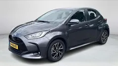 Grijs Gebruikt 2022 Toyota Yaris Hatchback | € 21.950 (Eerlijke prijs)