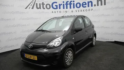 Occasion 2013 Toyota Aygo Hatchback | € 5.490 (Eerlijke prijs)