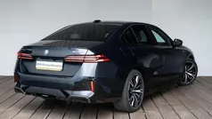 Gebruikt 2025 BMW 550e Comfort Edition Sedan | € 99.950 (Eerlijke prijs)