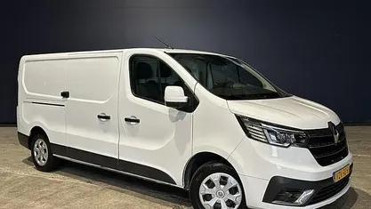 Gebruikt 2023 Renault Trafic MPV | € 20.900 (Eerlijke prijs)