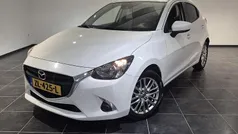 Wit Gebruikt 2019 Mazda 2 Inclusive Hatchback | € 14.745 (Eerlijke prijs)