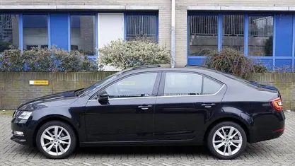 Occasion 2017 Skoda Octavia Business Line Hatchback | € 8.950 (Goede deal)