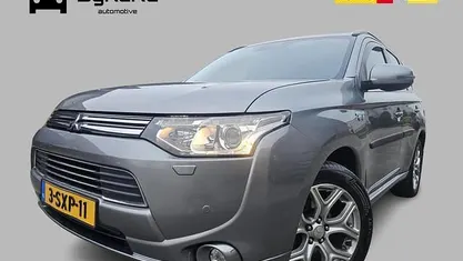 Occasion Mitsubishi Outlander Instyle 121 PK (88 kW) 2013 Grijs SUV