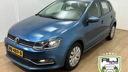 Blauw Gebruikt 2017 VW Polo Comfortline Hatchback | € 10.113 (Eerlijke prijs)