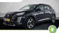 Zwart, metallic lak Gebruikt 2023 Peugeot e-2008 Allure SUV | € 24.925 (Goede deal)