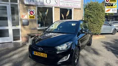 Zwart Gebruikt 2015 Hyundai i20 Hatchback | € 7.950 (Eerlijke prijs)