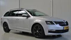 Grijs Gebruikt 2018 Skoda Octavia SportLine Stationwagen | € 11.950 (Eerlijke prijs)
