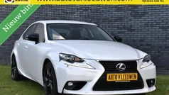 Wit Gebruikt 2016 Lexus IS300h Luxury Line Sedan | € 23.920 (Eerlijke prijs)