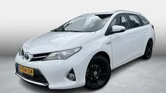 Wit Occasion 2014 Toyota Auris Touring Sports Stationwagen | € 11.499 (Goede deal)