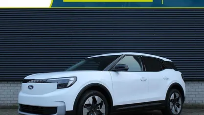 Gebruikt 2025 Ford Explorer Premium SUV | € 51.765 (Goede deal)