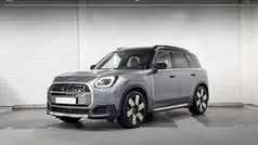 Smokey green Gebruikt 2024 Mini Countryman Favoured SUV | € 46.900 (Eerlijke prijs)